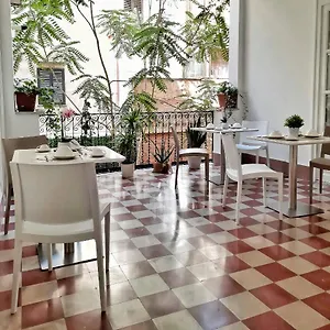 Couette-café Ai, Palerme